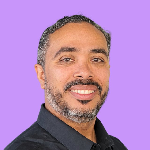 Luis Santiago